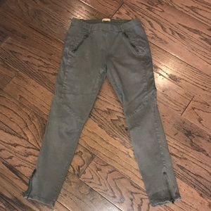 Olive green pant/ size medium